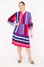 Kadın Fujya Büyük Beden Dokuma Kumaş V Yakalı Ön Pat Düğmeli Katlı Elbise 65N35831