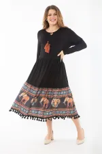 Kadın Büyük Beden Siyah Dijital Baskı Detaylı Öpücük Yakalı Katlı Elbise 65N37336