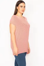 Kadın Kırmızı Sırt Detaylı Düşük Kollu Çizgili Bluz 65N30193