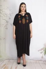 Kadın Siyah Nakış Detaylı Rahat Kesim Elbise 65N22609