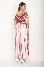 Kadın Fuşya Yakası Geniş Gipe Lastikli Yan Yırtmaçlı Uzun Elbise 65N26897