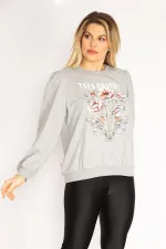 Women's Plus Size Gray 3 Thread Thick Front Printed Shoulder Gathered Ribbed Sweatshirt 65N37105