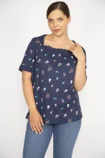 Kadın Lacivert Büyük Beden Pamuk Kumaş Yaka Ve Kolları Dantel Detaylı Bluz