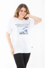 Kadın Büyük Beden Beyaz Pamuklu Kumaş Ön Baskılı Kısa Kol Bluz