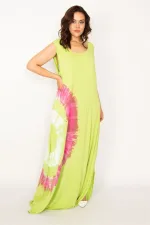 Kadın Yeşil Batik Baskılı Maksi Boy Elbise 65N33886