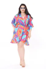 Kadın Büyük Beden Renkli Anvelop Yakalı Etek Ucu Volanlı Yarasa Kollu Elbise 65N37934