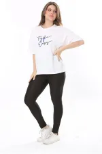 Kadın Büyük Beden Beyaz Pamuklu Kumaş Ön Nakışlı Kısa Kollu Bluz 65N37855