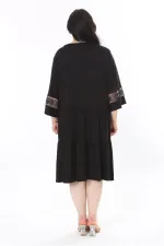 Kadın Büyük Beden Siyah Yaka Ve Kolu Dantel Detaylı Katlı Elbise 65N37929