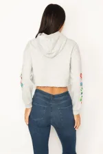 WOMEN'S GRAY EMBROIDERY DETAILED SLEEVE 3-THREAD HOODED SWEATSHIRT