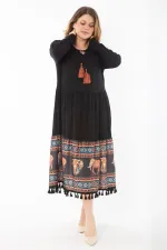 Kadın Büyük Beden Siyah Dijital Baskı Detaylı Öpücük Yakalı Katlı Elbise 65N37336