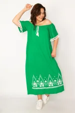 Kadın Kırmızı Karmen Yaka Nakış Ve Püskül Detaylı Uzun Elbise 65N33437