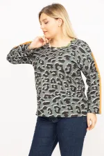 Kadın Haki Büyük Beden Kamuflaj Desenli Bluz 65N35741