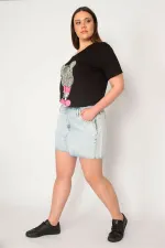 KADIN MAVİ YIKAMA EFEKTLİ PAÇASI PİS DİKİŞLİ JEAN ŞORT