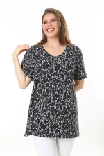 Kadın Büyük Beden Lacivert V Yakalı Çiçek Desenli Kısa Kol Bluz 65N37900