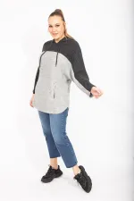 Kadın Gri Rahat Kesim Yumoş Kumaş Kapşonlu Cepli Sweatshirt 65N35488