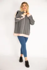 Kadın Gri Ön Fermuarlı Kanguru Cepli Sweatshirt Mont 65N35046