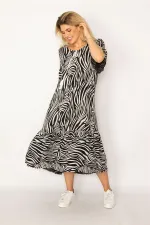 Kadın Siyah Dokuma Viskon Kumaş Etek Ucu Katlı Kolları Volanlı Uzun Elbise 65N34262