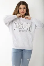 Kadın Büyük Beden Gri İçi Şardonlu Nakış Ve Kanguru Cep Detaylı Kapşonlu Sweatshirt 65N37206