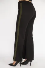 Kadın Siyah Büyük Beden Yırtmaç Detaylı Geniş Paçalı Yan Şeritli Eşofman Alt