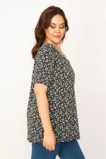 Kadın Siyah V Yakalı Çiçek Desenli Bluz 65N33538