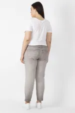 Kadın Taş Batik Yıkama Efektli Aplike Nakışlı Bilek Boy Pantolon 65N29833