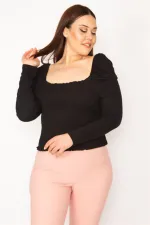 KADIN SİYAH BEDEN KISMI GİPE LASTİKLİ KARMEN YAKA UZUN KOLLU CROP BLUZ