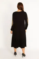 Kadın Siyah Nakış Ve Cep Detaylı Eteği Katlı Uzun Kollu Elbise 65N34743