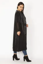 Kadın Siyah Simli Kumaş Kol Ağzı Şifon Detaylı Hakim Yaka Ön Düğmeli Uzun Kap 65N28483