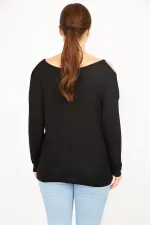 Kadın Siyah Büyük Beden Omuz Dekolteli Bluz