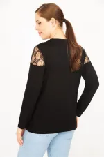 Kadın Siyah Büyük Beden Dantel Garnili Bluz