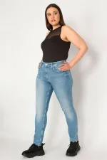 KADIN MAVİ YIRTIK DETAYLI YIKAMA SKİNNY JEAN PANTOLON