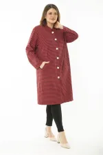 Women's Plus Size Red Piyedepul Pattern Metal Button Unlined Cape 65N37109