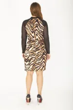 ROBE FEMME À MOTIF LÉOPARD AVEC MANCHES EN TULLE ET DRAPÉ À LA TAILLE