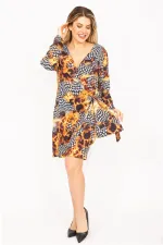 KADIN RENKLİ BELİ TOKA AKSESUARLI KAPALI ANVELOP ELBİSE