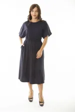 Kadın Büyük Beden Lacivert Beli Gipe Lastik Detaylı Yarasa Kol Elbise 65N36900