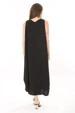 Kadın Büyük Beden Siyah Yan Boy Ayarlı Kolsuz Uzun Elbise 65N37885