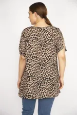 Kadın Leo Büyük Beden Leopar Desenli Ön Yırtmaçlı Bluz