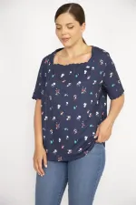 Kadın Lacivert Büyük Beden Pamuk Kumaş Yaka Ve Kolları Dantel Detaylı Bluz