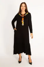 Kadın Siyah Nakış Detaylı Uzun Kollu Katlı Elbise 65N34608