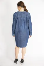 Kadın Lacivert Büyük Beden Yıkama Efektli Ön Patı Çıtçıt Düğmeli Kot Elbise