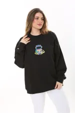 Kadın Büyük Beden Siyah Pamuk Kumaş Nakışlı Sweatshirt 65N37617