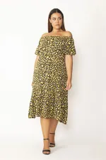 Kadın Kırmızı Yakası Lastik Ve Volan Detaylı Etek Ucu Katlı Dokma Viskon Kumaş Elbise 65N28546