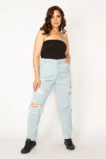 Kadın Mavi Yıkama Efektli Yırtık Detaylı Kot Pantolon 65N33945