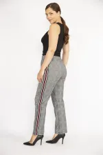 Kadın Gri Büyük Beden Ekose Desenli Beli Lastik Ve Yan Şerit Detaylı Pantolon