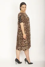 Kadın Leopar Dantel Detaylı V Yakalı Leoparpar Desenli Elbise 65N26914
