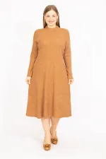 Kadın Safran Büyük Beden Sıfır Yaka Kendinden Çizgili Elbise 65N35602