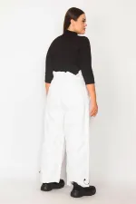 Kadın Beyaz Kese Kağıdı Bel Ve Kup Detaylı Cepli Kot Pantolon 65N33991