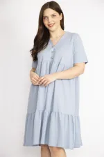 Kadın Bebe Mavisi Büyük Beden Ön Pat Düğmeli V Yakalı Katlı Elbise