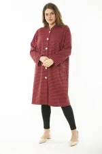 Women's Plus Size Red Piyedepul Pattern Metal Button Unlined Cape 65N37109