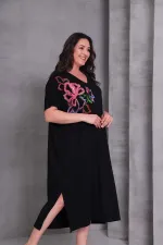 Kadın Büyük Beden Siyah, Omuz Çiçek Nakışlı, Rahat Kesim V Yaka Elbise 65N39078